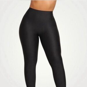 SKIMS Classic Black Leggings